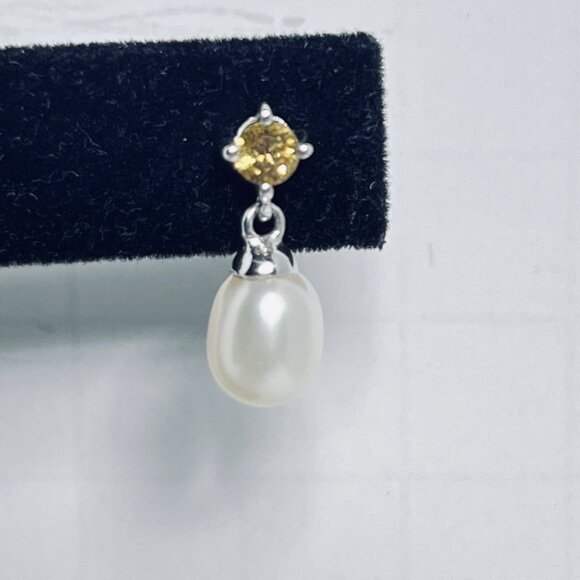 Honora Sterling Silver White Freshwater Pearls And Citrine Stone Earrings (5980) - Picture 4 of 7